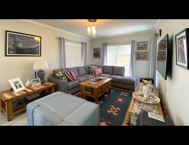 3 BEDROOM HOUSE FOR SALE IN PORT OWEN
